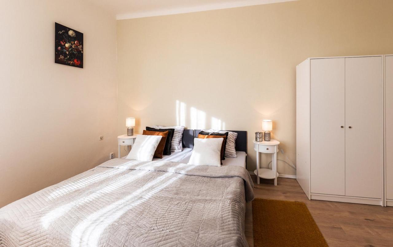 Silvie Apartments - Smeralova Olomouc Buitenkant foto